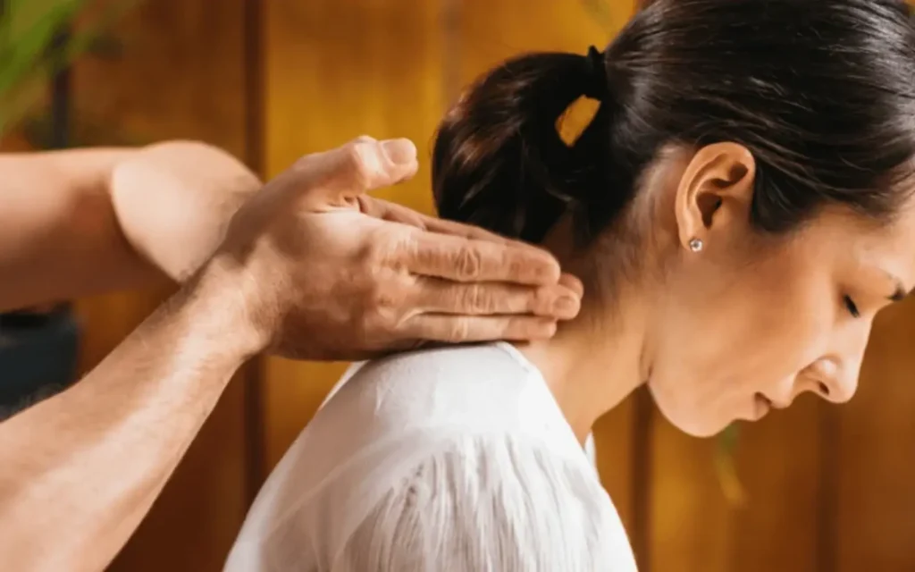 How Do I Relieve Neck Pain in 5 Minutes | sarivo